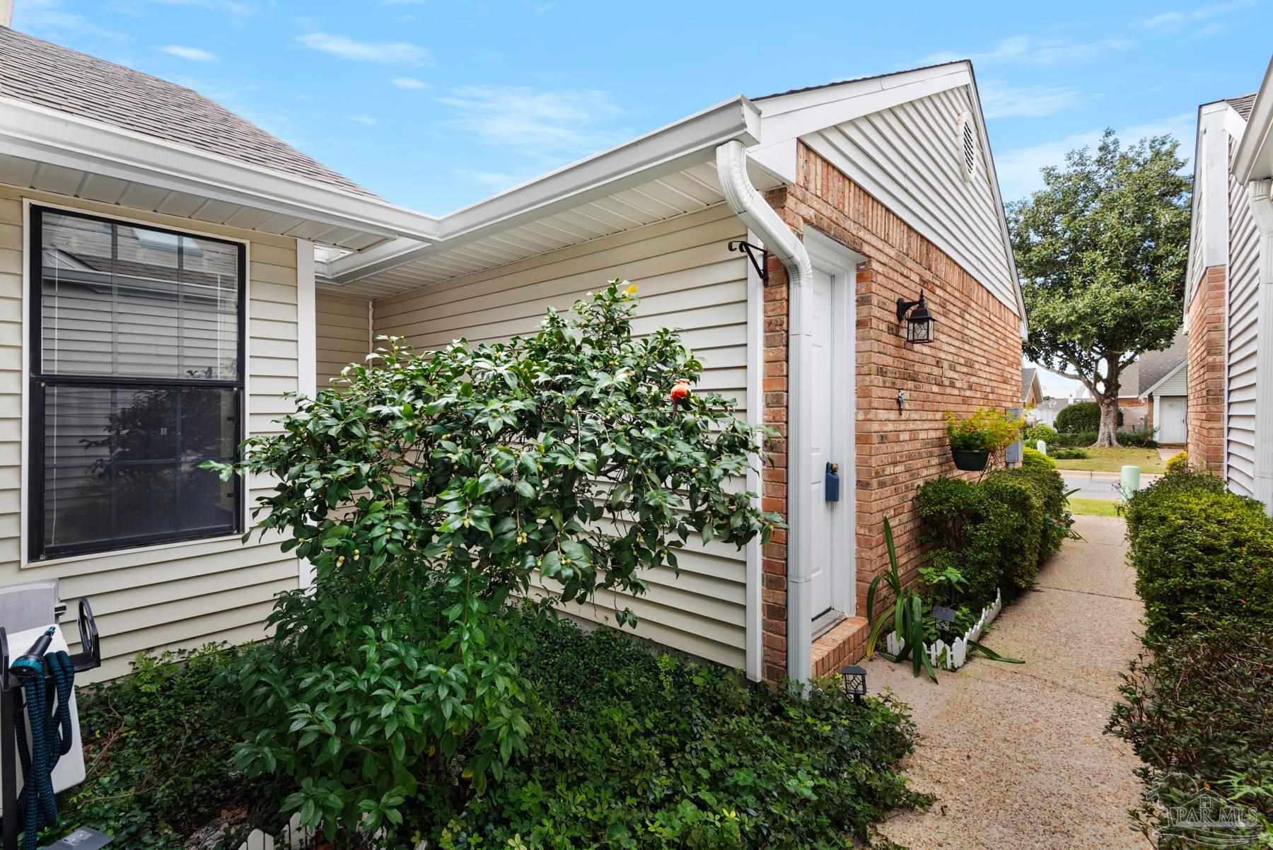 5051 Grande Dr # 5 Unit: B-5