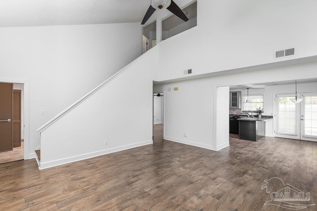 3117 Albert Ct