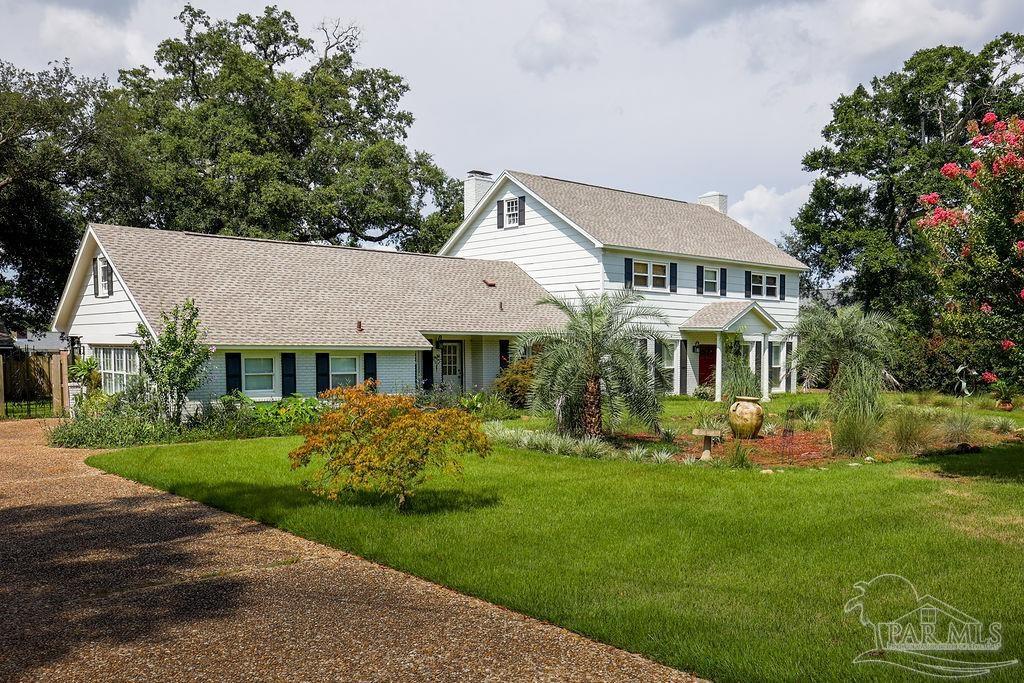 111 Country Club Rd