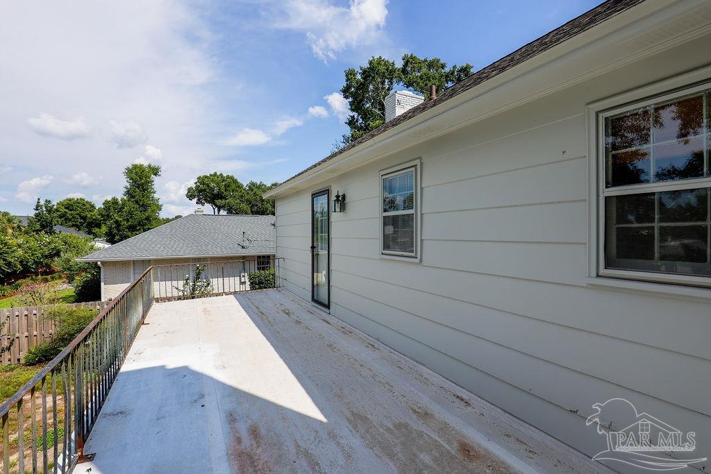 111 Country Club Rd