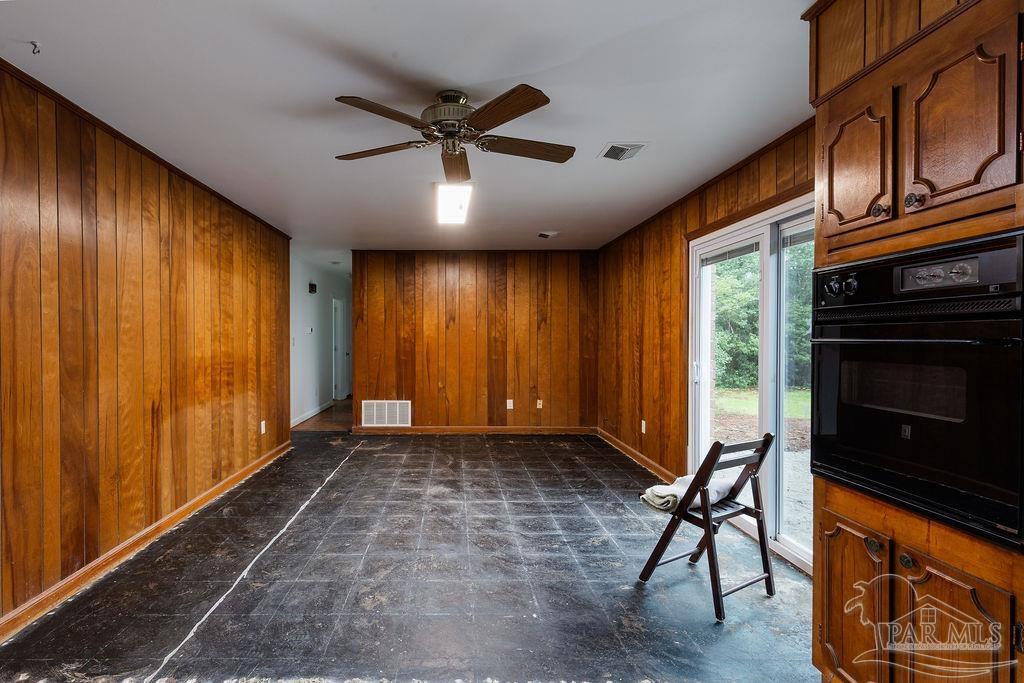 4180 Kingsberry Dr