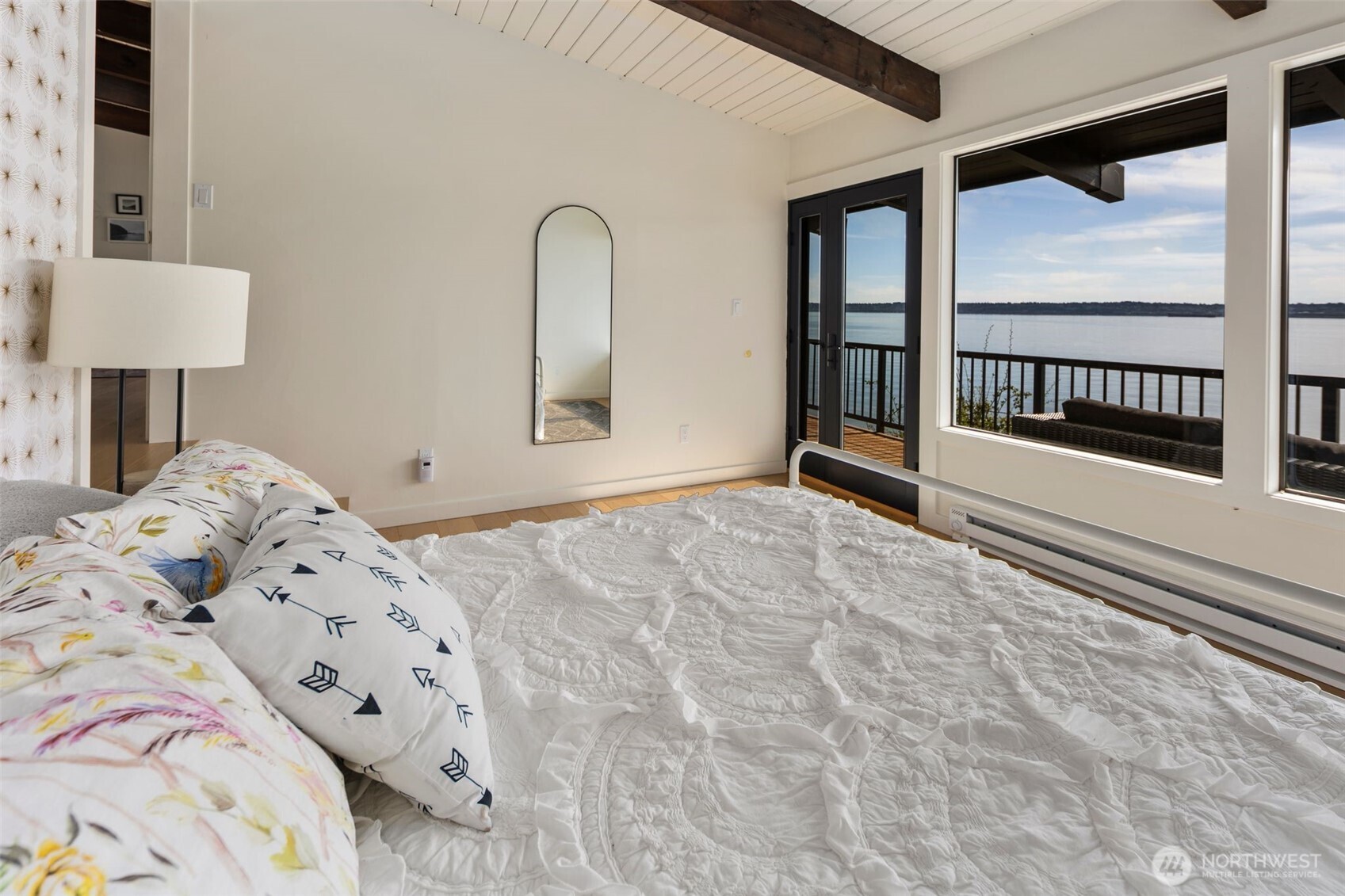 28605 Manzanita Beach Road SW