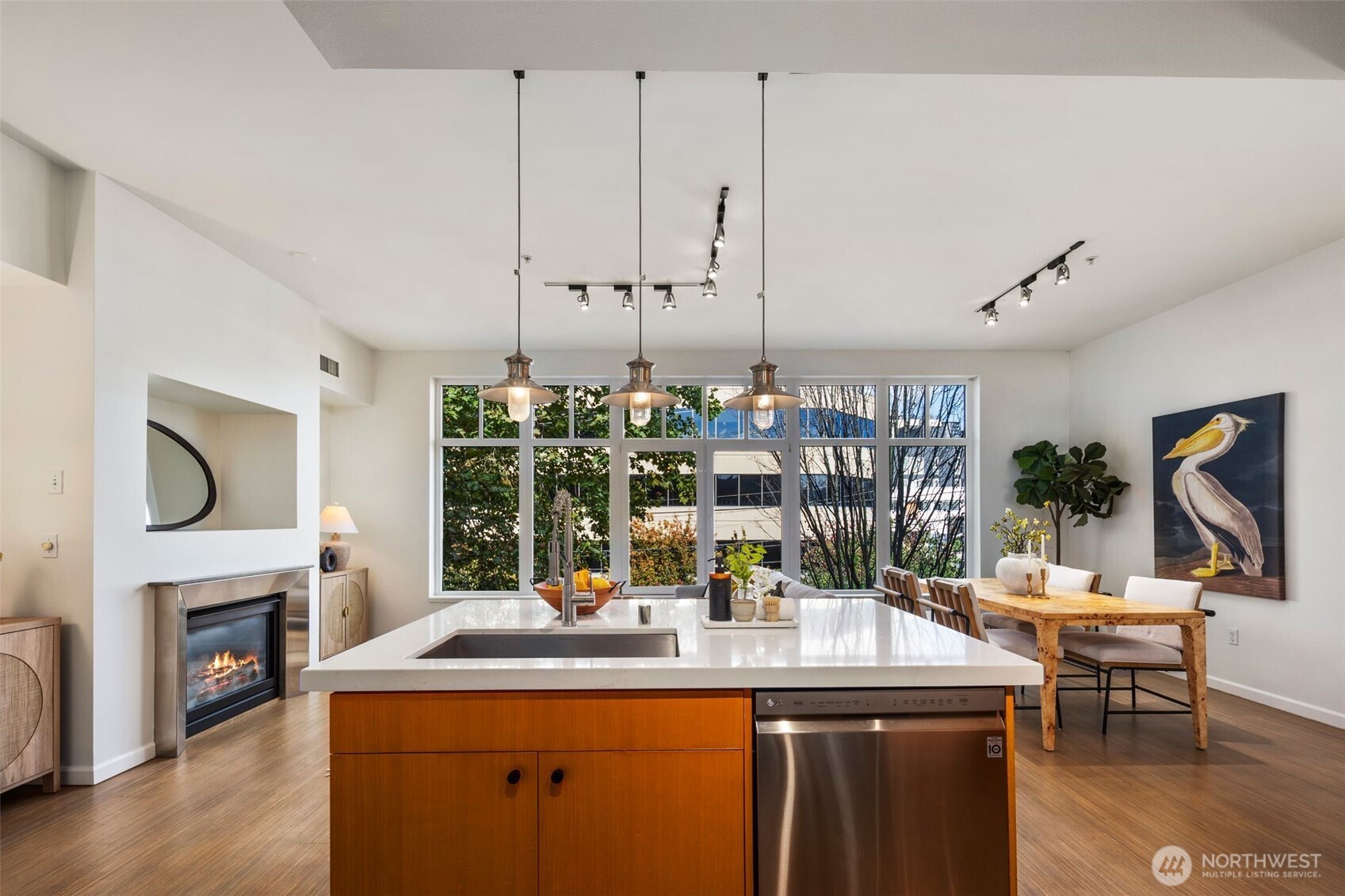 17 W Mercer St Unit: 307