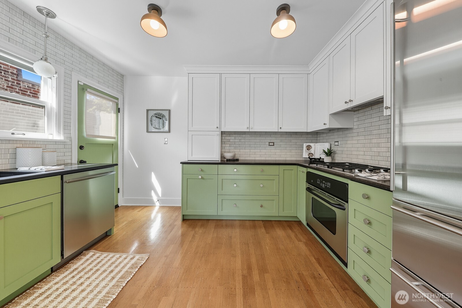 2205 Bigelow Avenue N Unit: 5