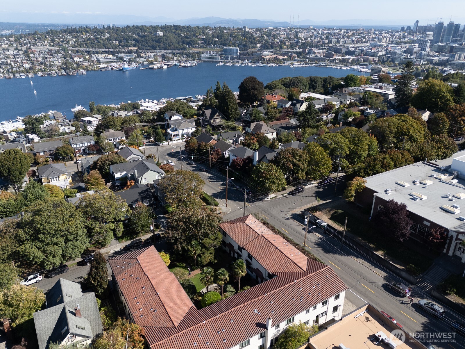 2205 Bigelow Avenue N Unit: 5