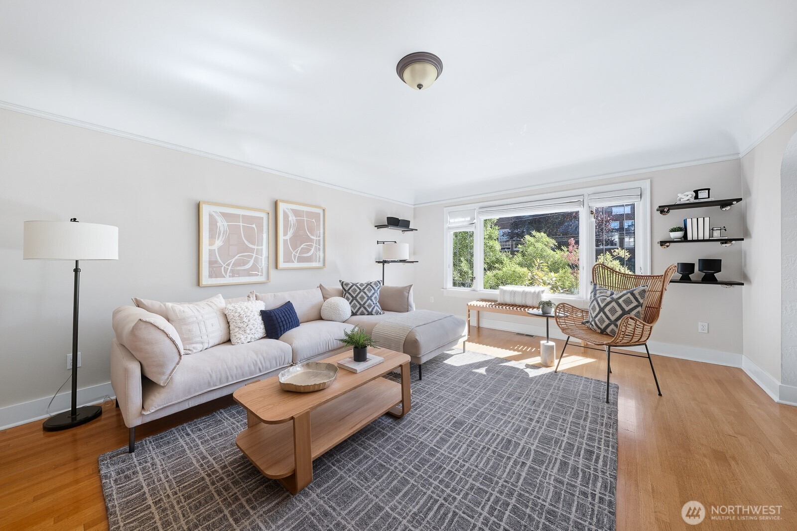 2205 Bigelow Avenue N Unit: 5