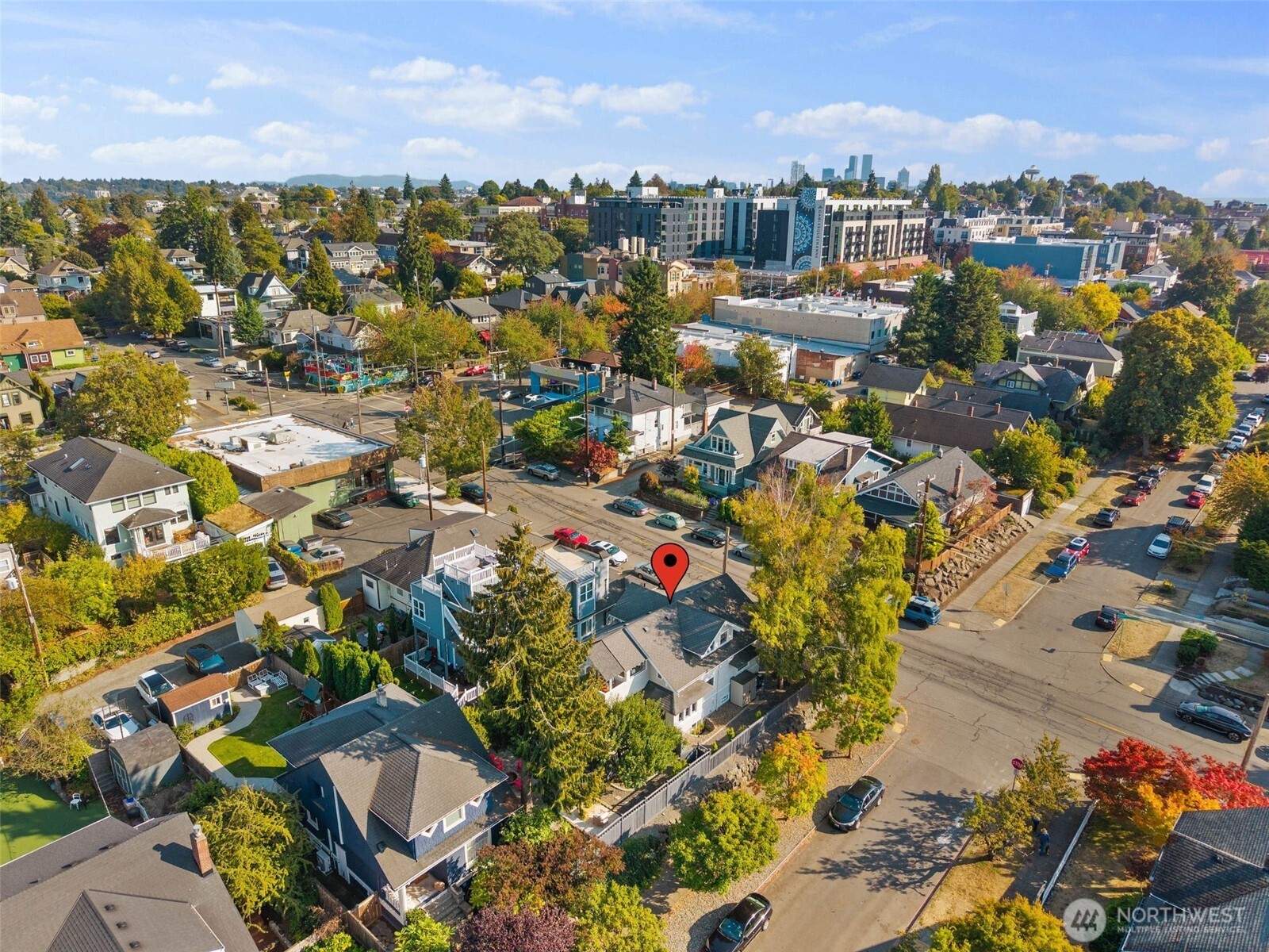 20 W McGraw Street
