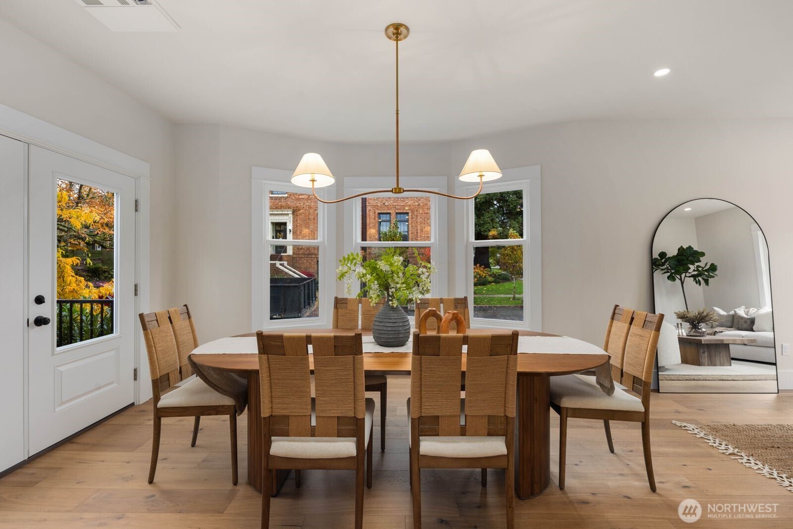 323 W Garfield Street