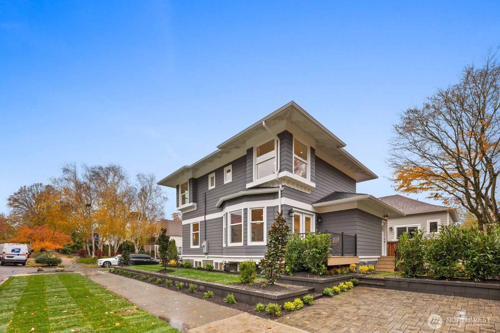 323 W Garfield Street