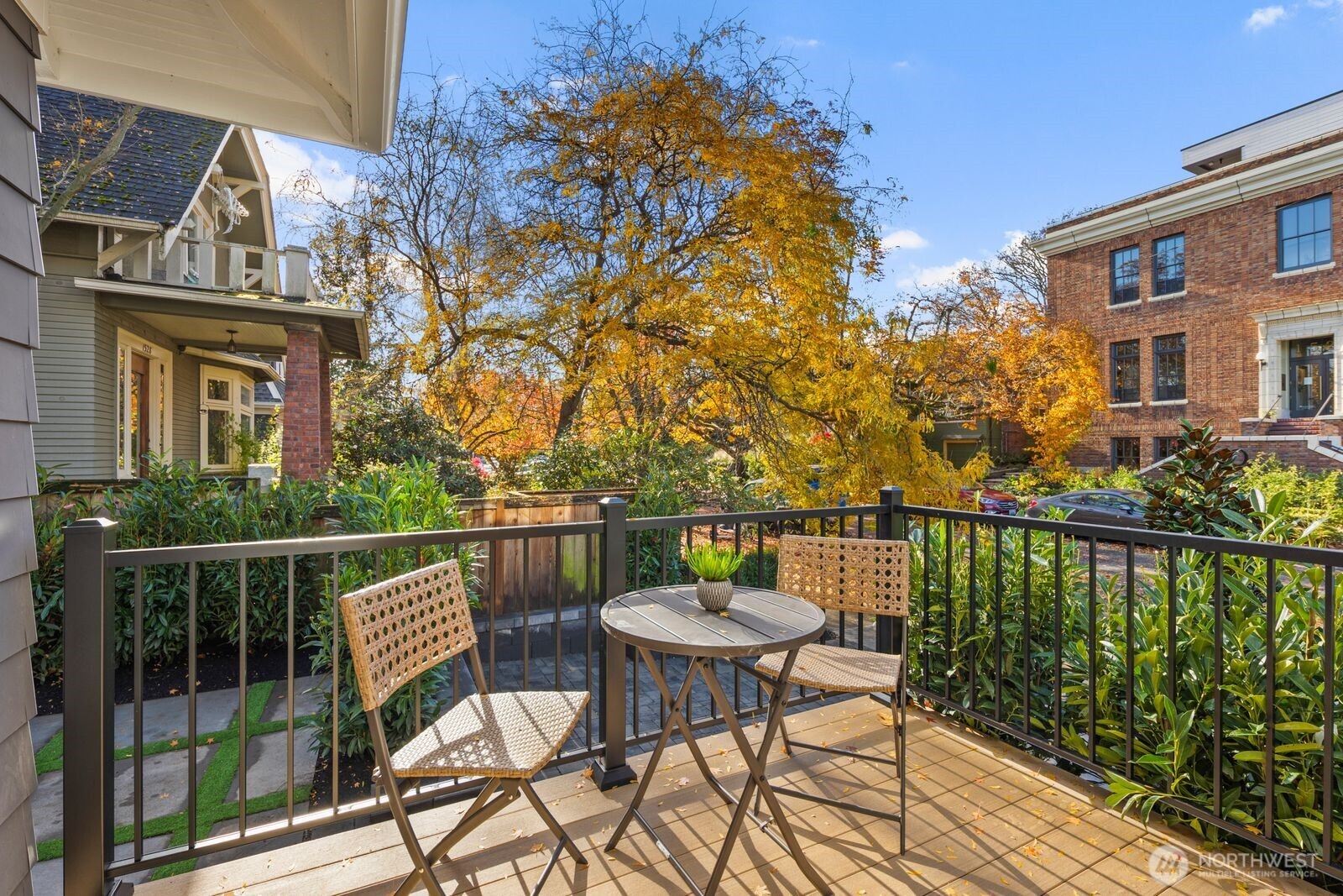 323 W Garfield Street