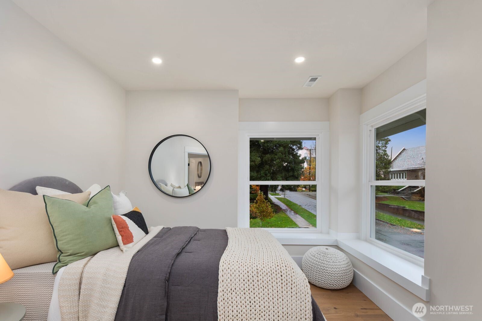 323 W Garfield Street