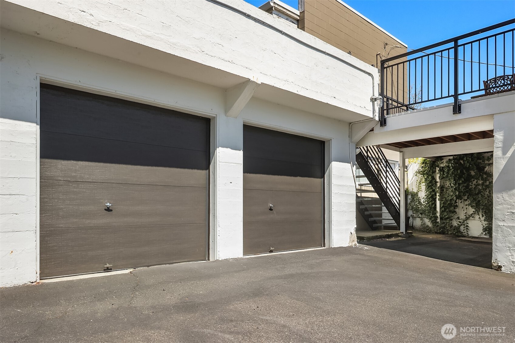 1902 Bigelow Avenue N Unit: 403