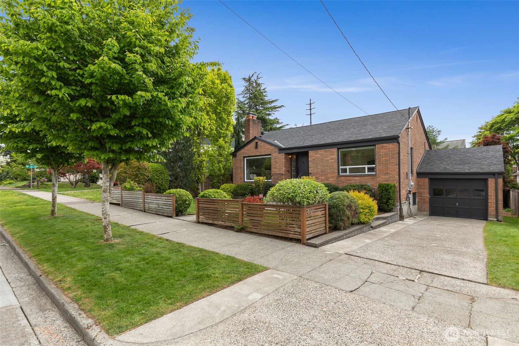 551 NE 84th Street