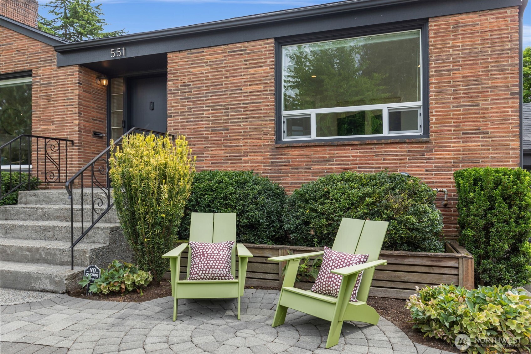 551 NE 84th Street