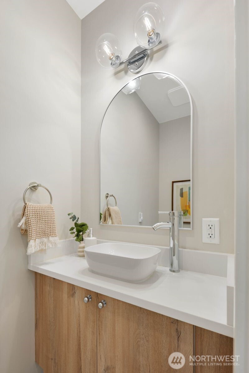 825 NE 105th Street