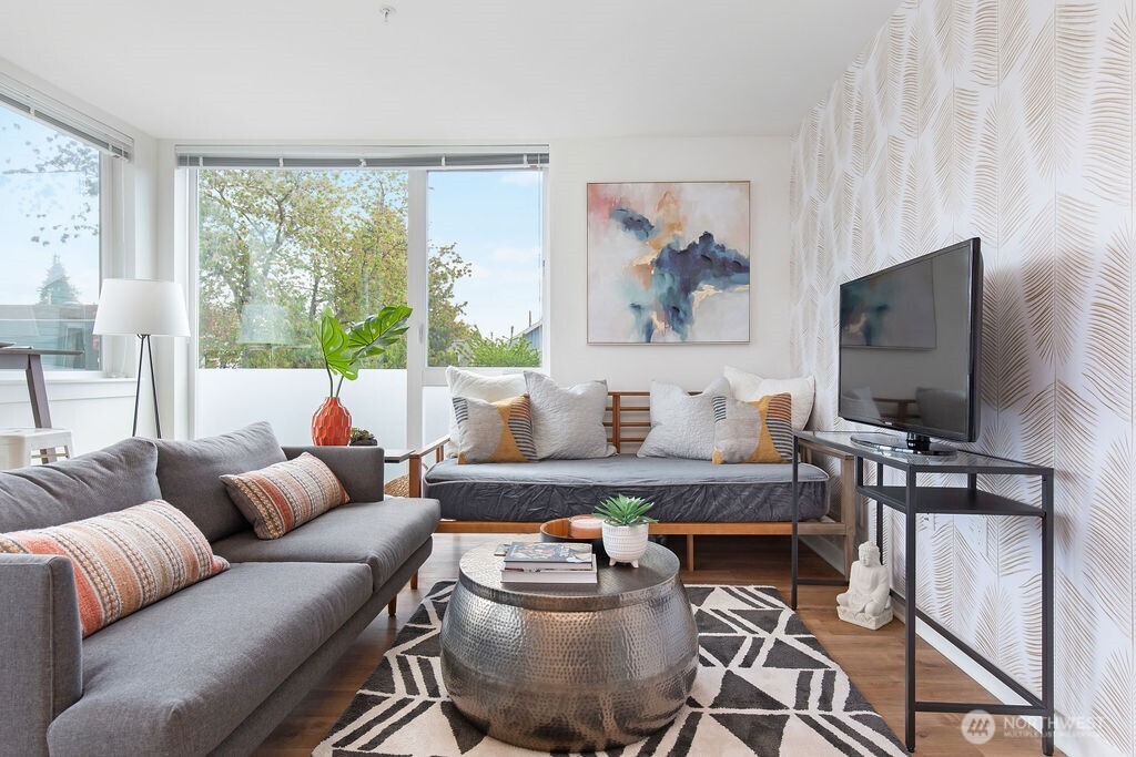 1601 N 45th Street Unit: 214