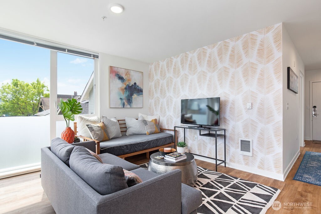 1601 N 45th Street Unit: 214