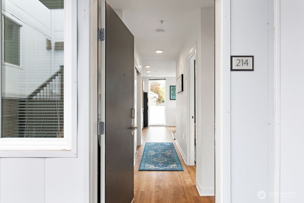 1601 N 45th Street Unit: 214