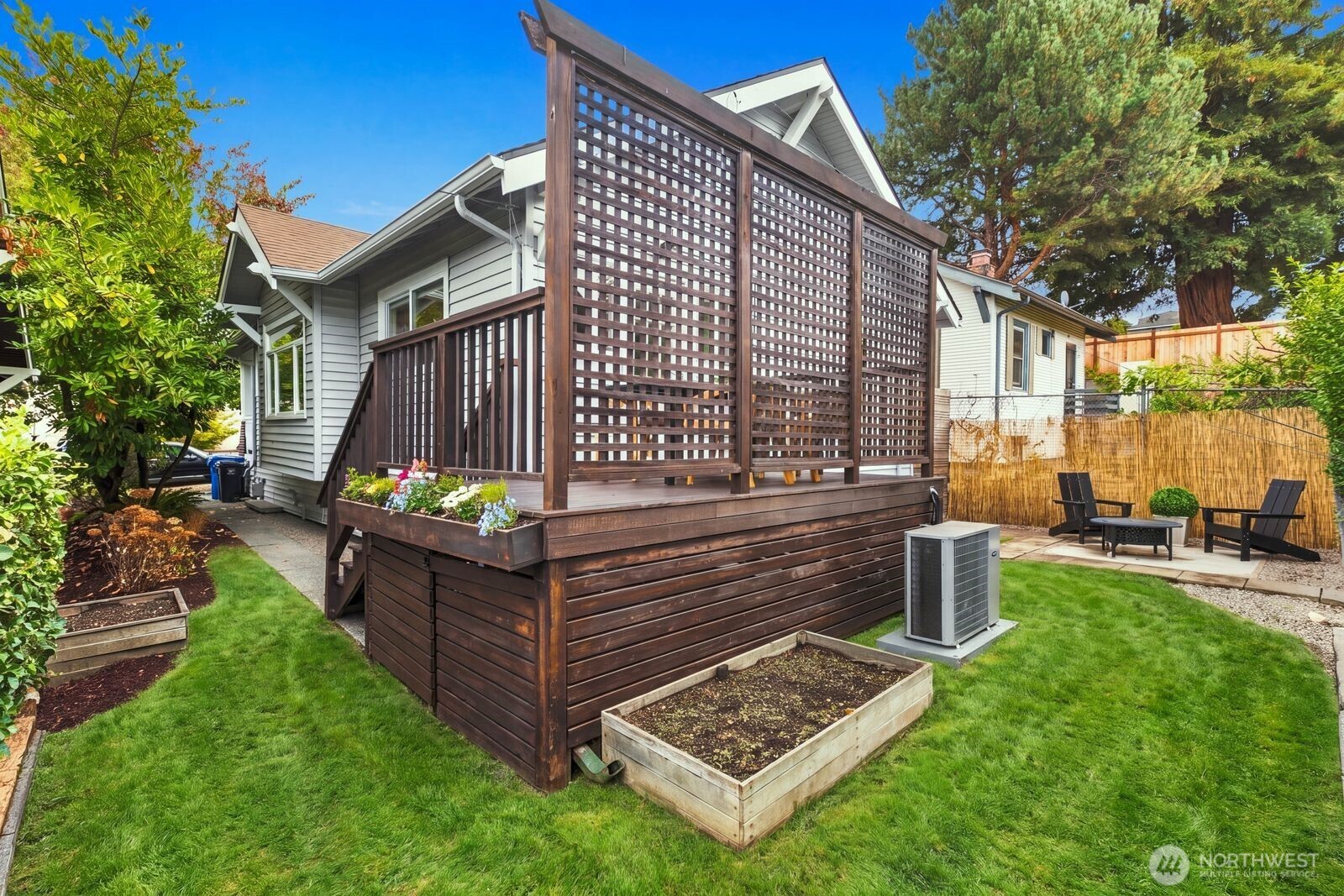 3005 E Union Street