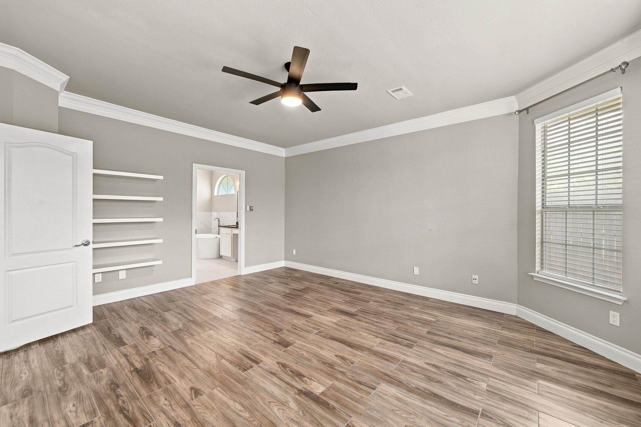 1600 Viki Lynn CT