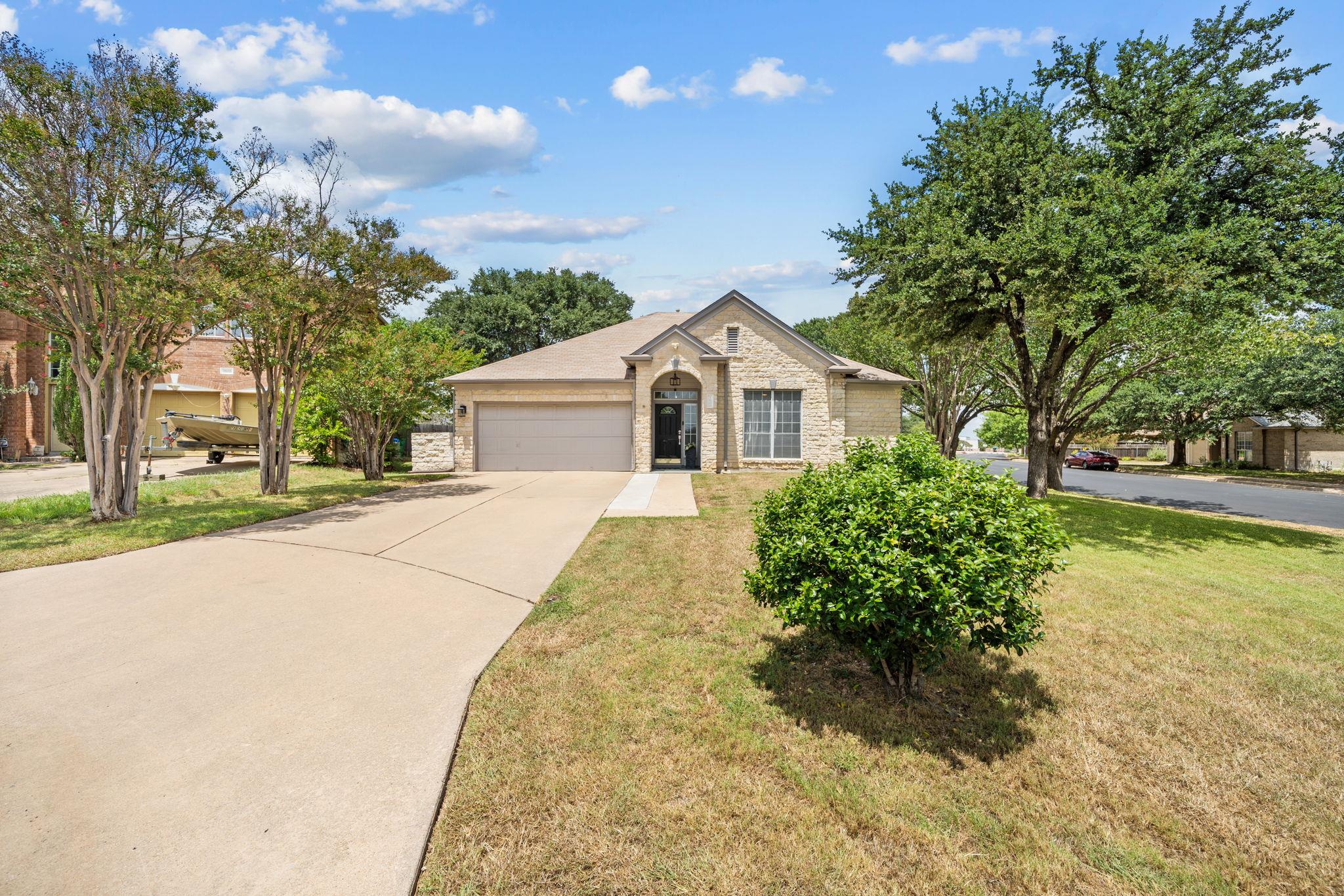 1600 Viki Lynn CT