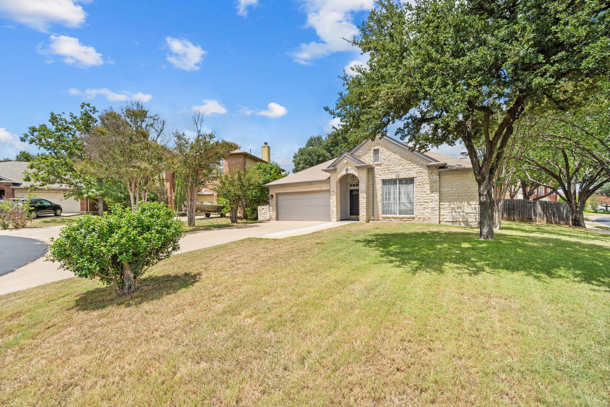 1600 Viki Lynn CT