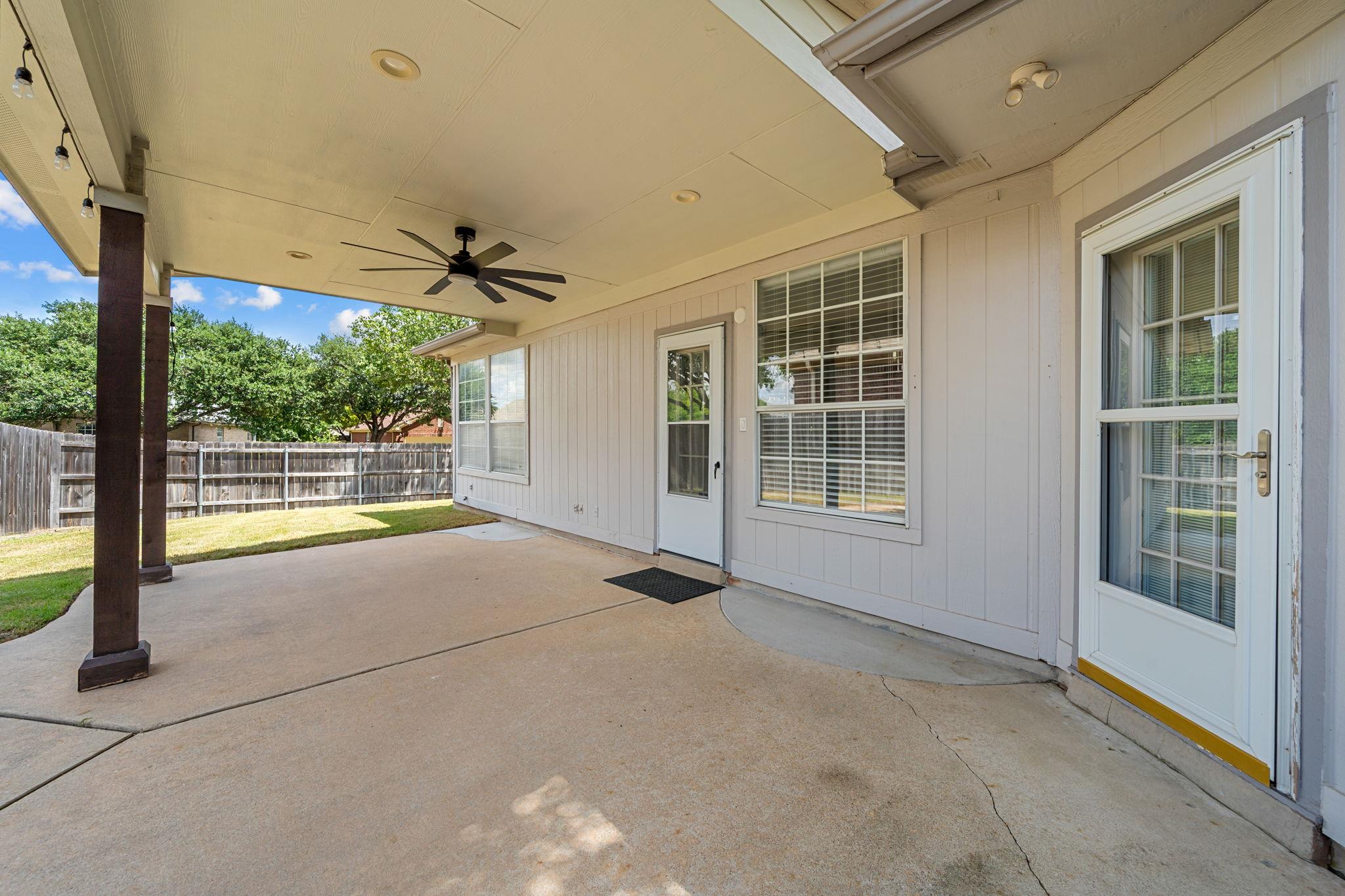 1600 Viki Lynn CT