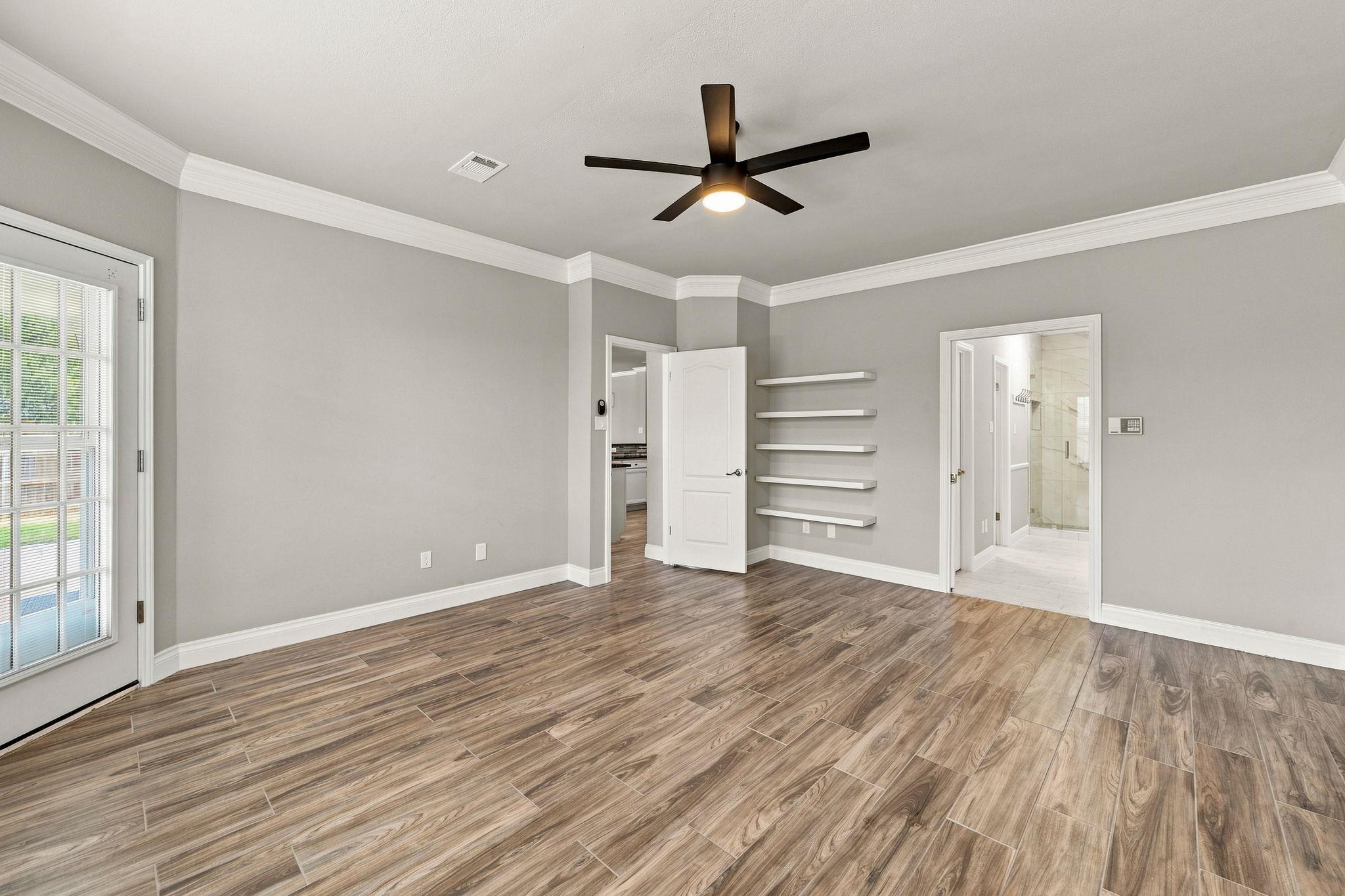 1600 Viki Lynn CT