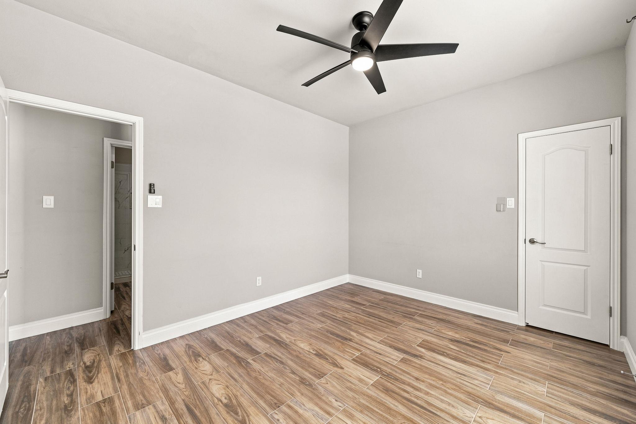 1600 Viki Lynn CT