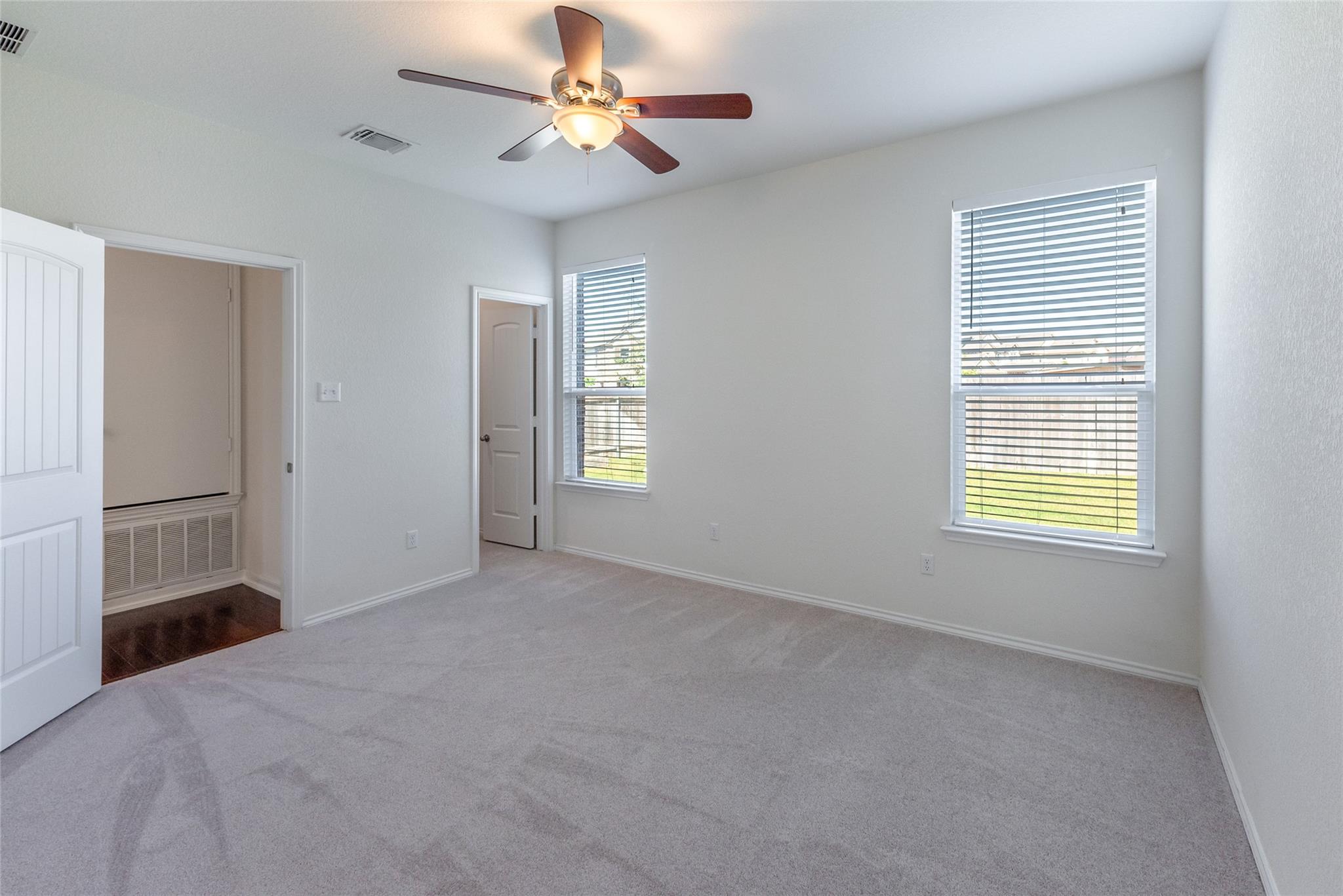 2950 E Old Settlers BLVD # 82
