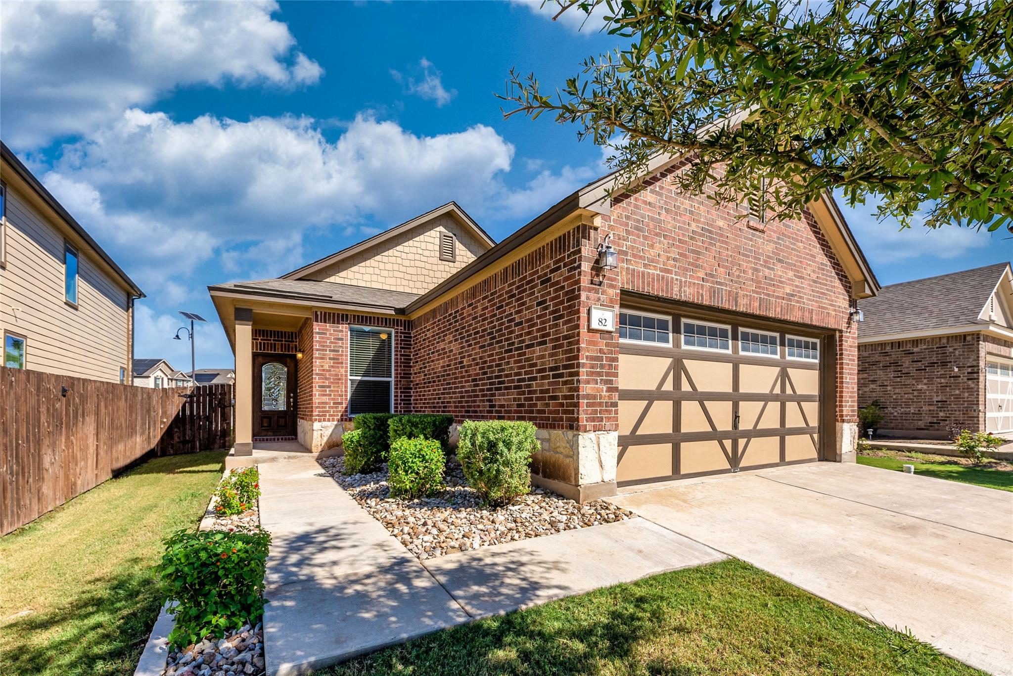 2950 E Old Settlers BLVD # 82