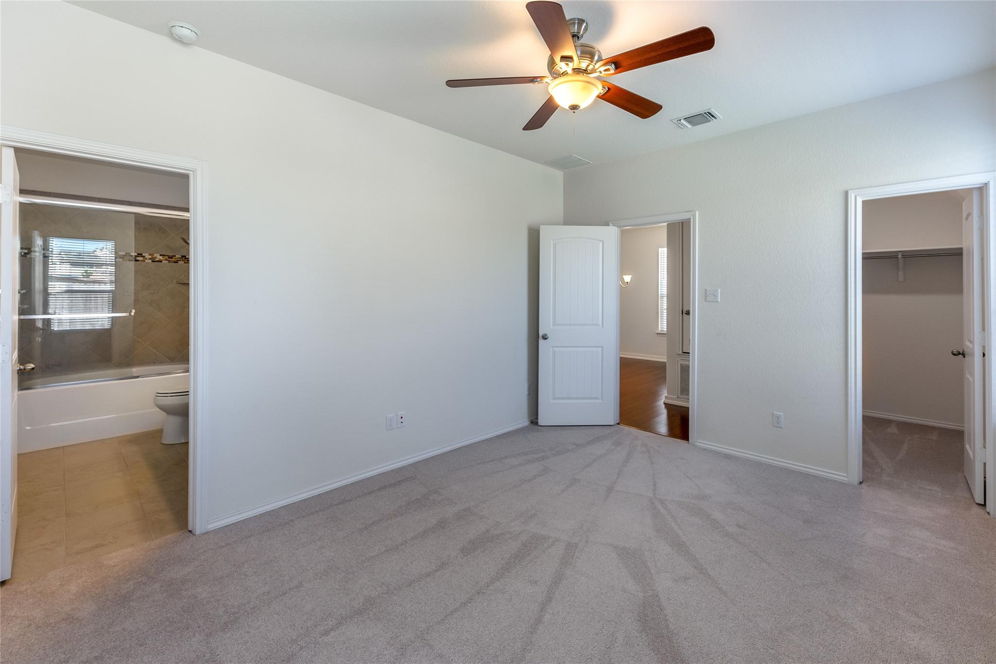 2950 E Old Settlers BLVD # 82
