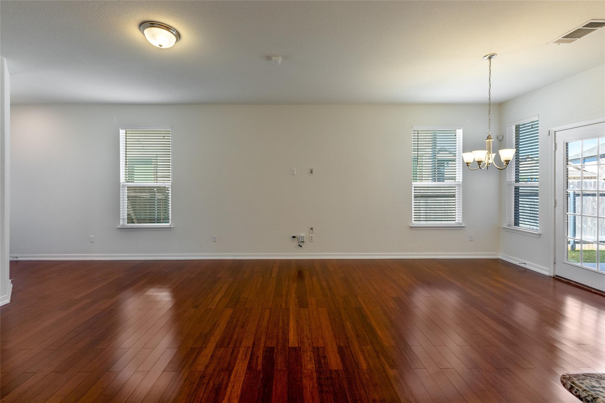 2950 E Old Settlers BLVD # 82