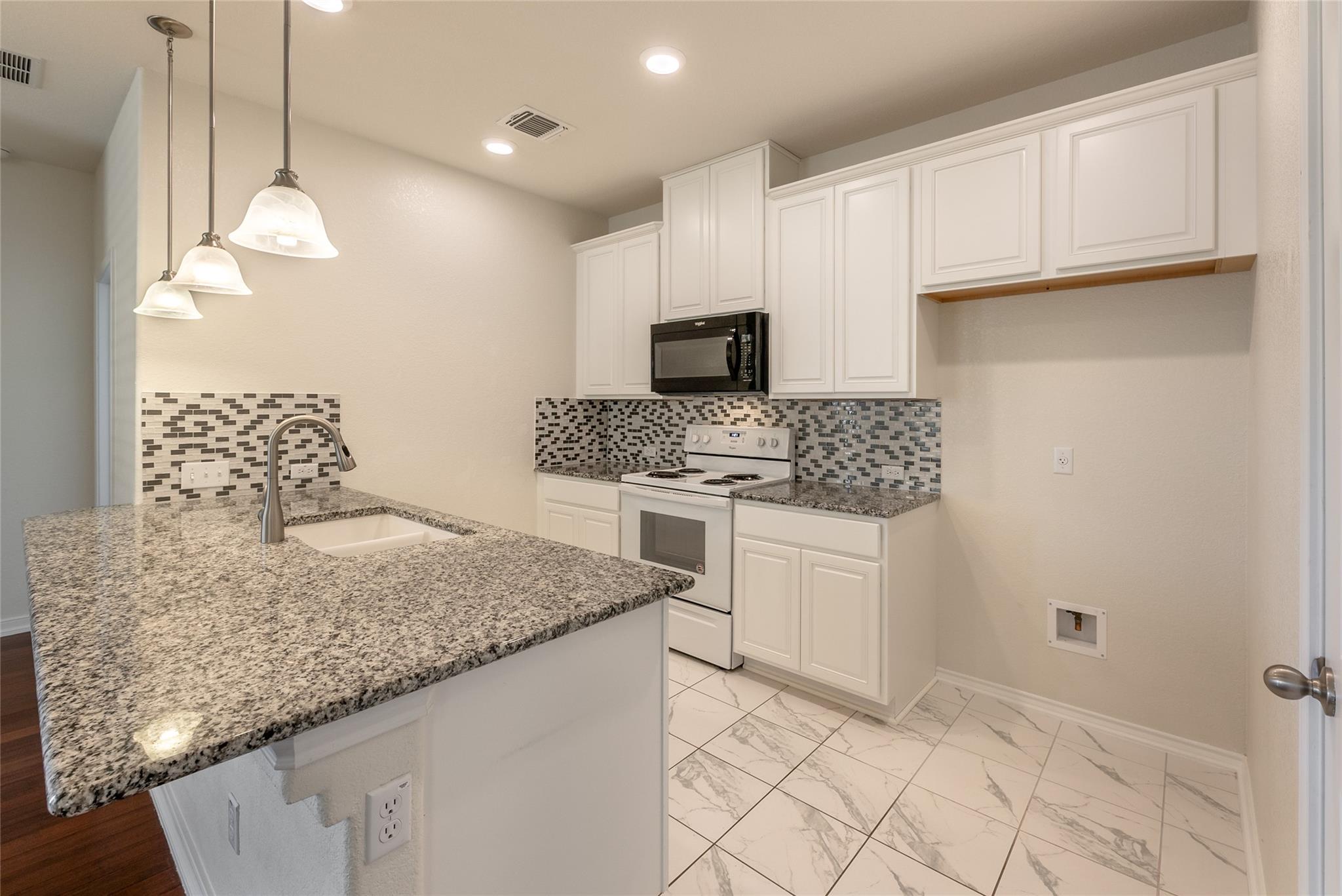 2950 E Old Settlers BLVD # 82