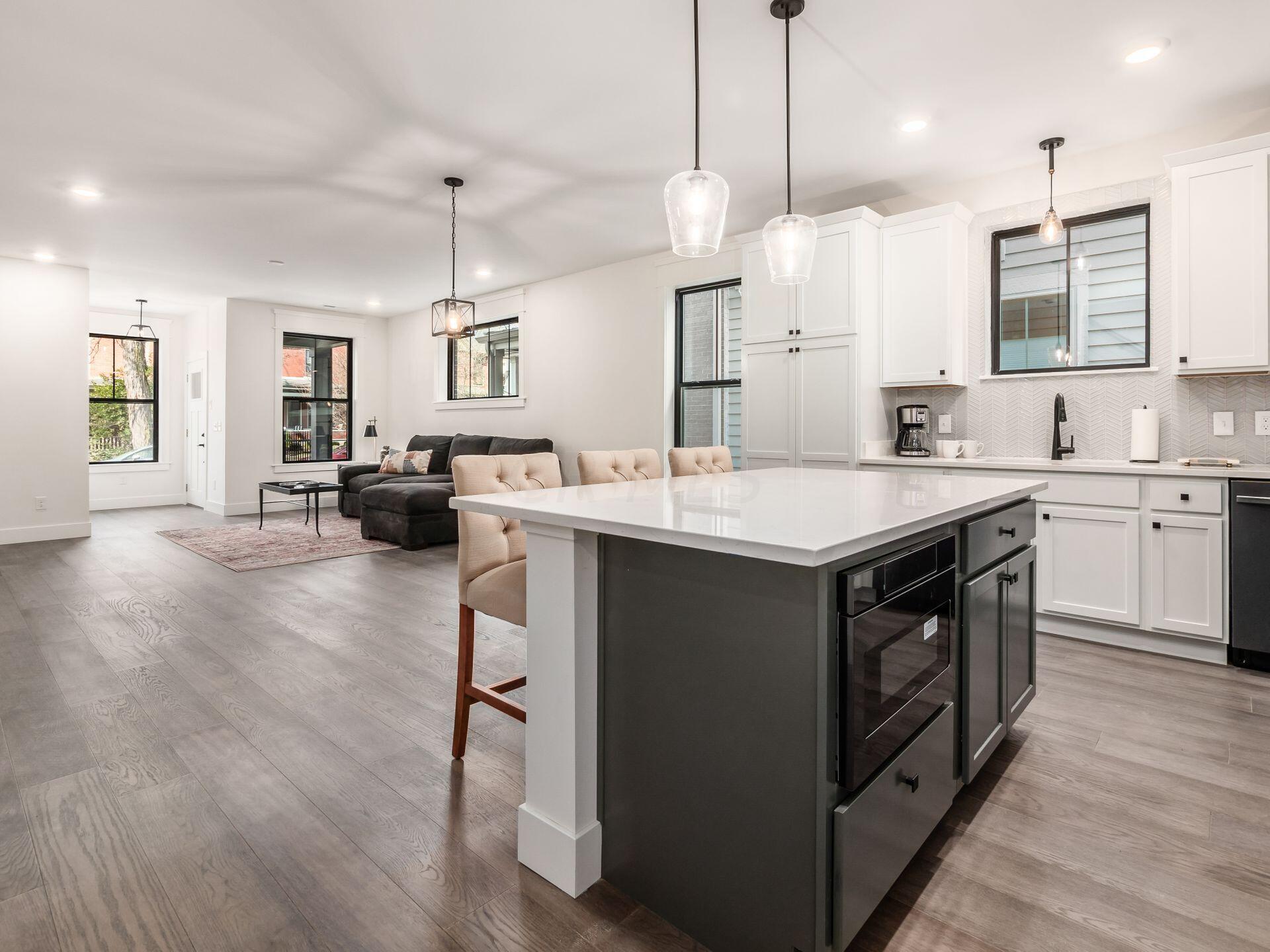 1302 Forsythe Avenue