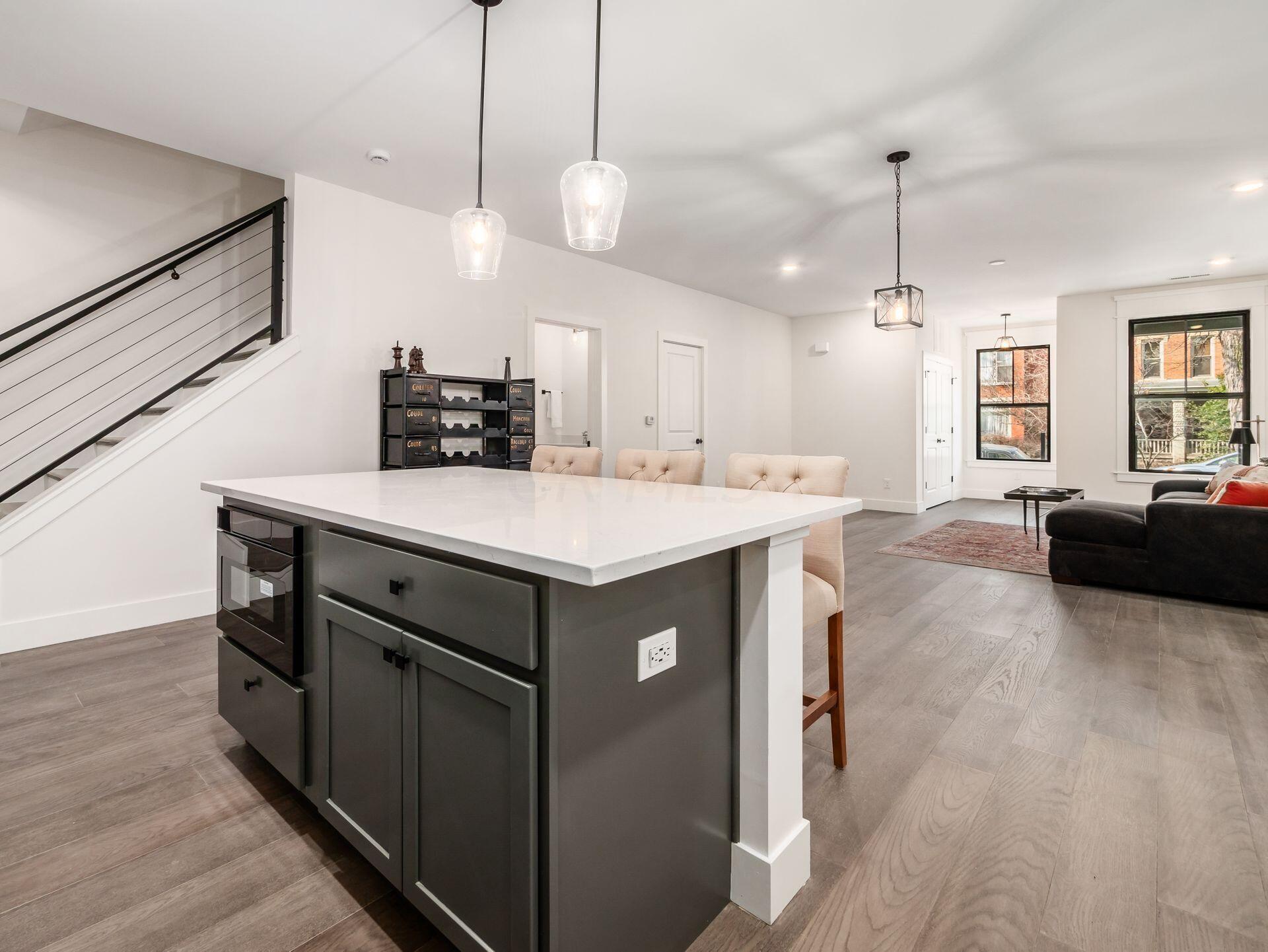 1302 Forsythe Avenue