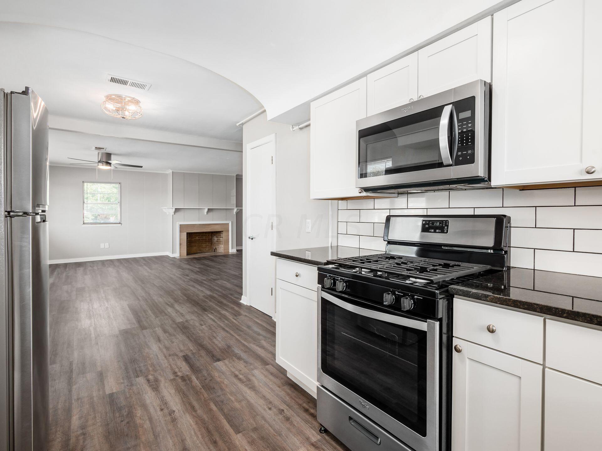 5596 N High Street, 5602