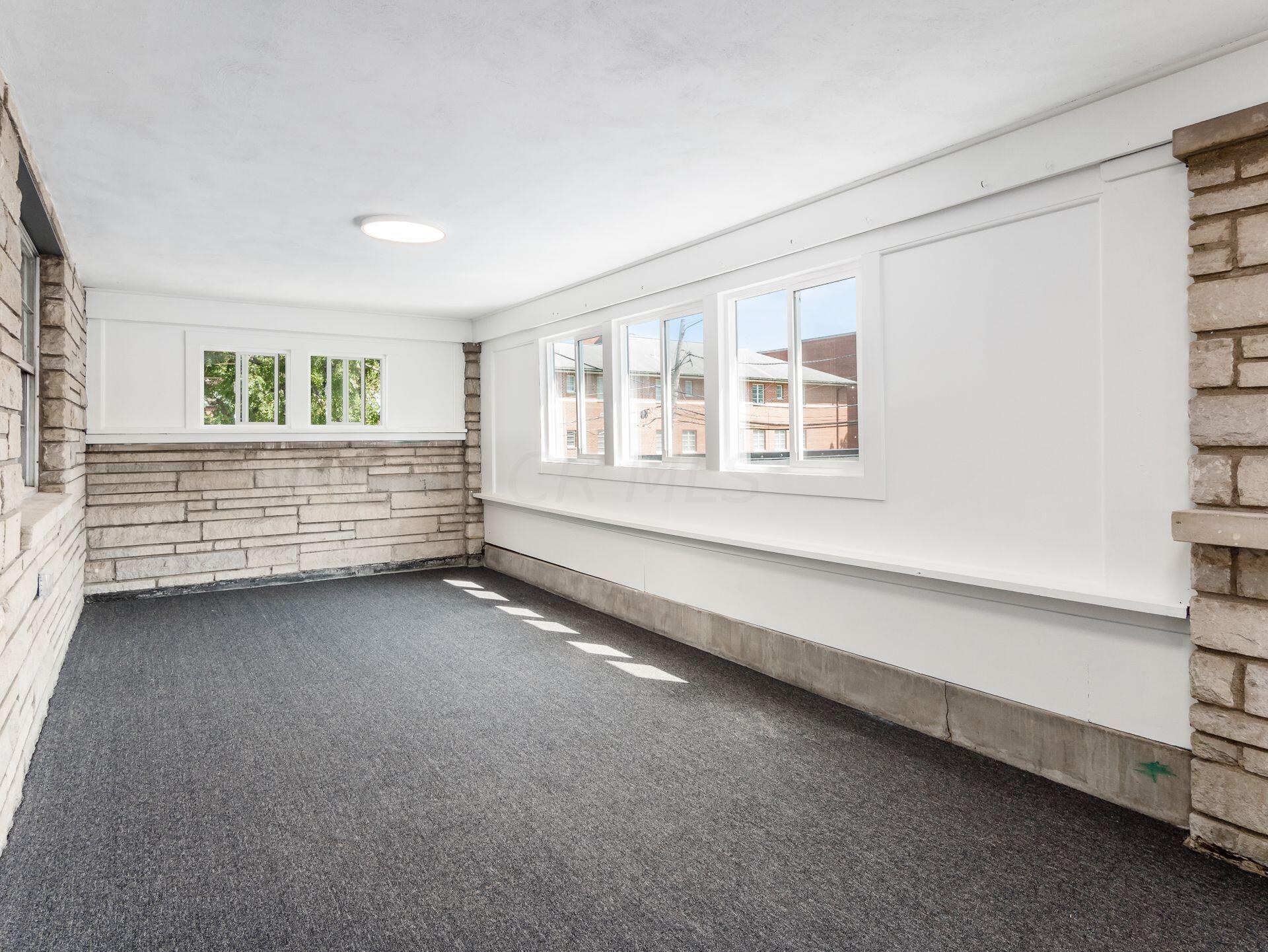5596 N High Street, 5602