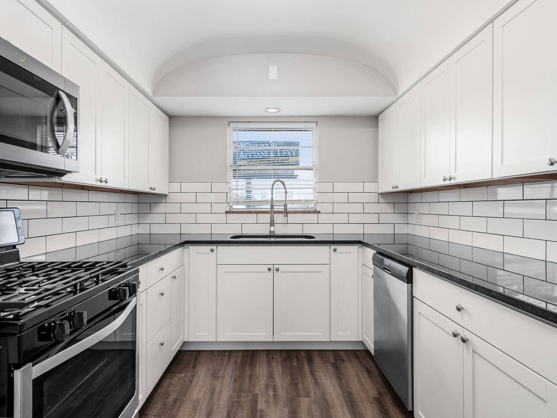 5596 N High Street, 5602