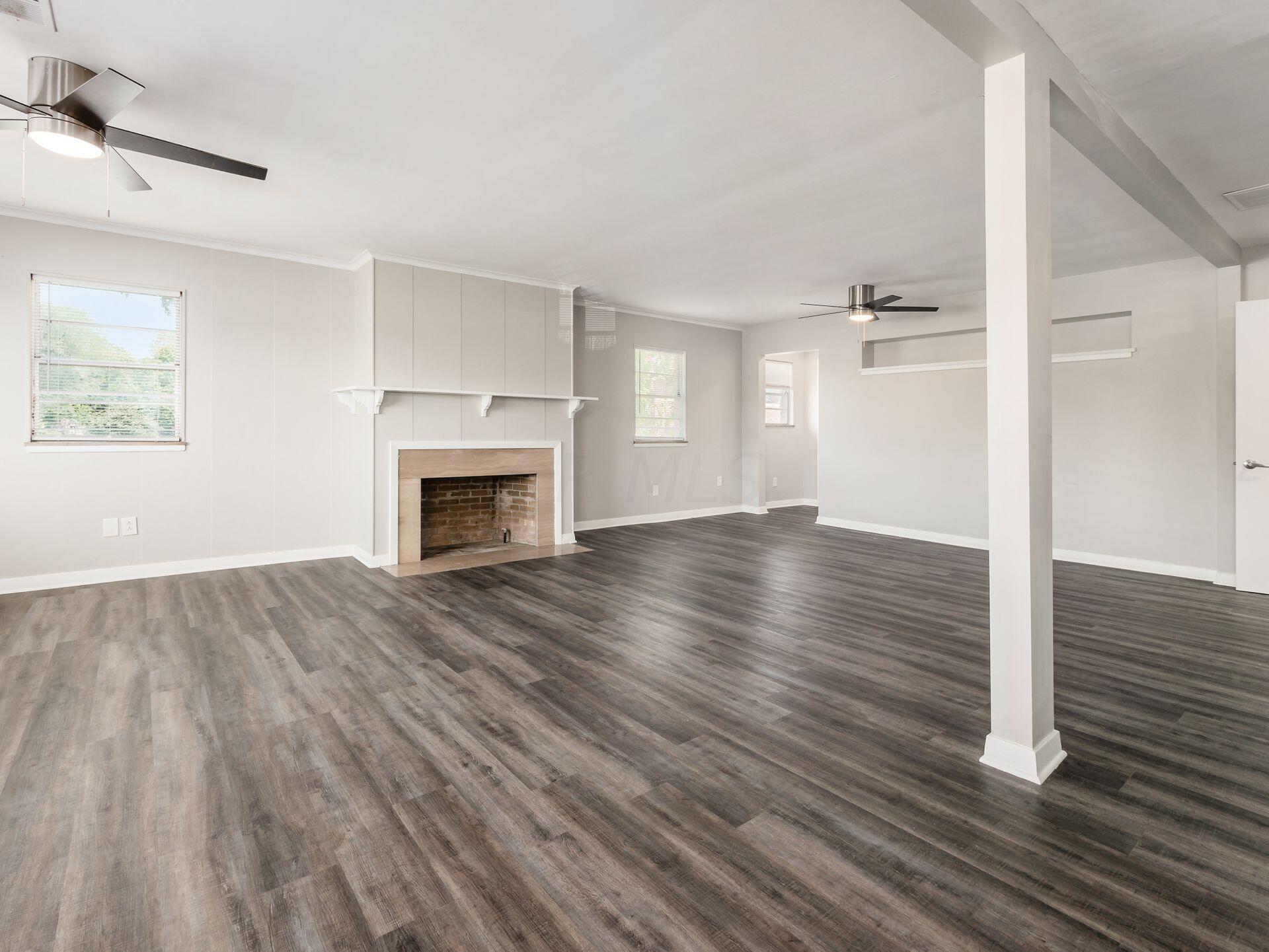 5596 N High Street, 5602