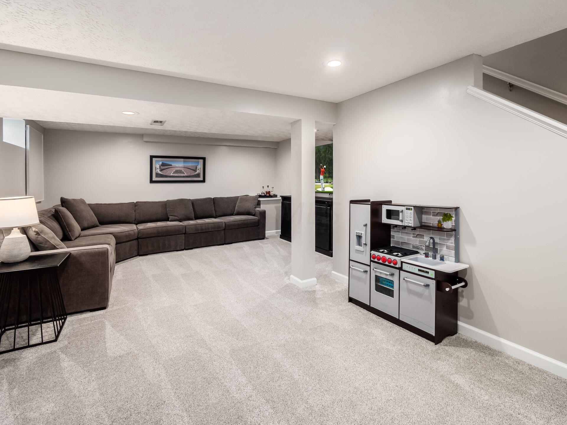 2476 Limestone Way