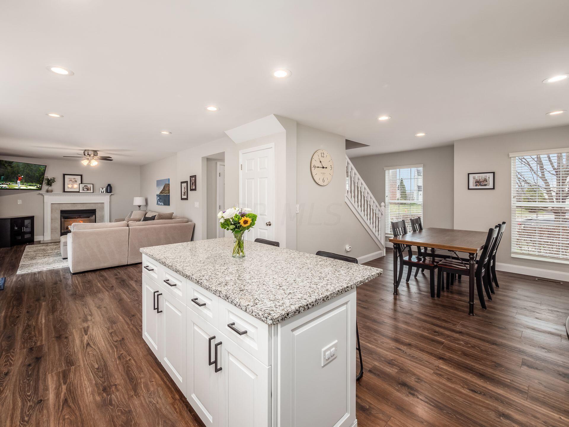 2476 Limestone Way