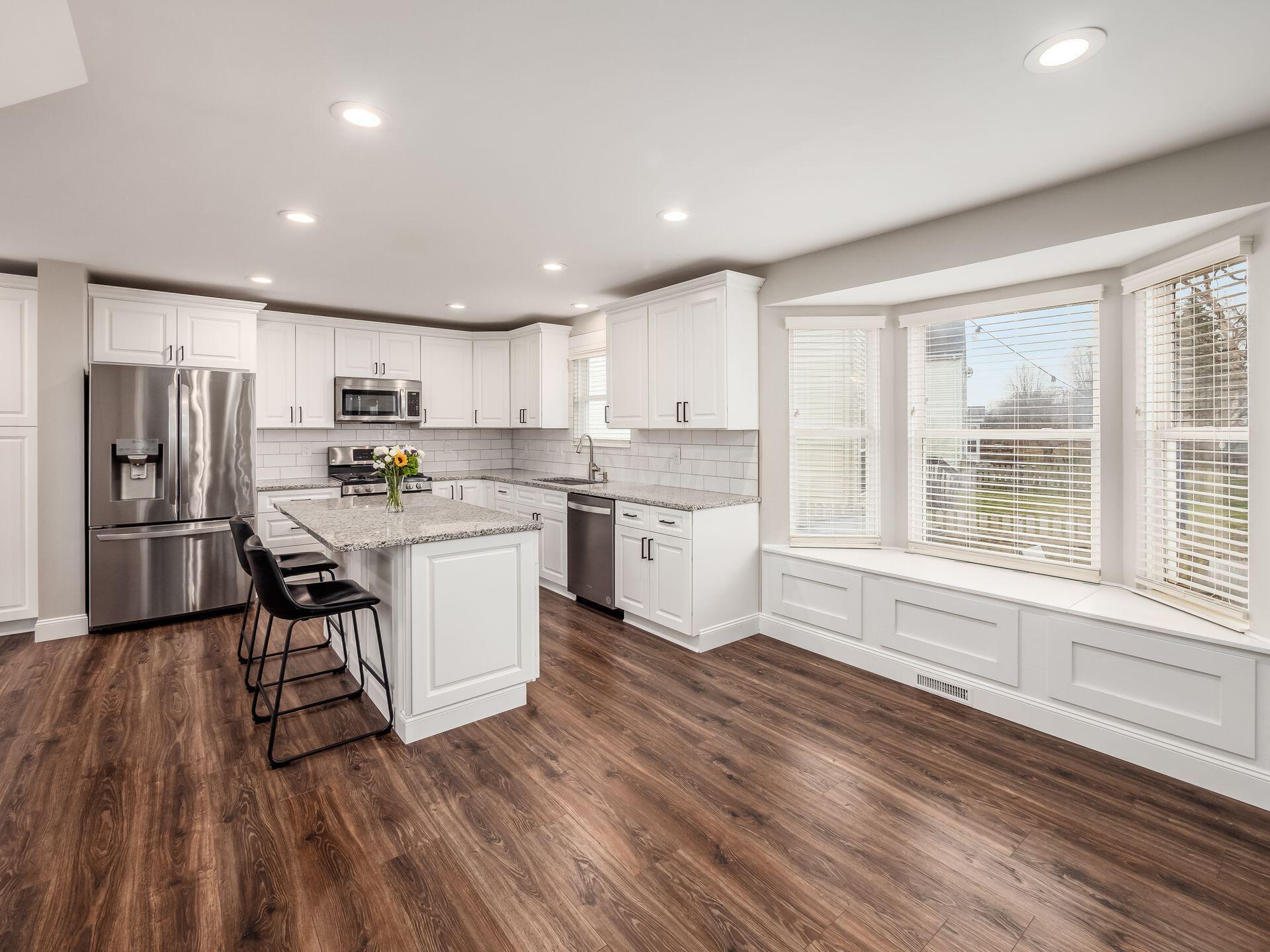 2476 Limestone Way