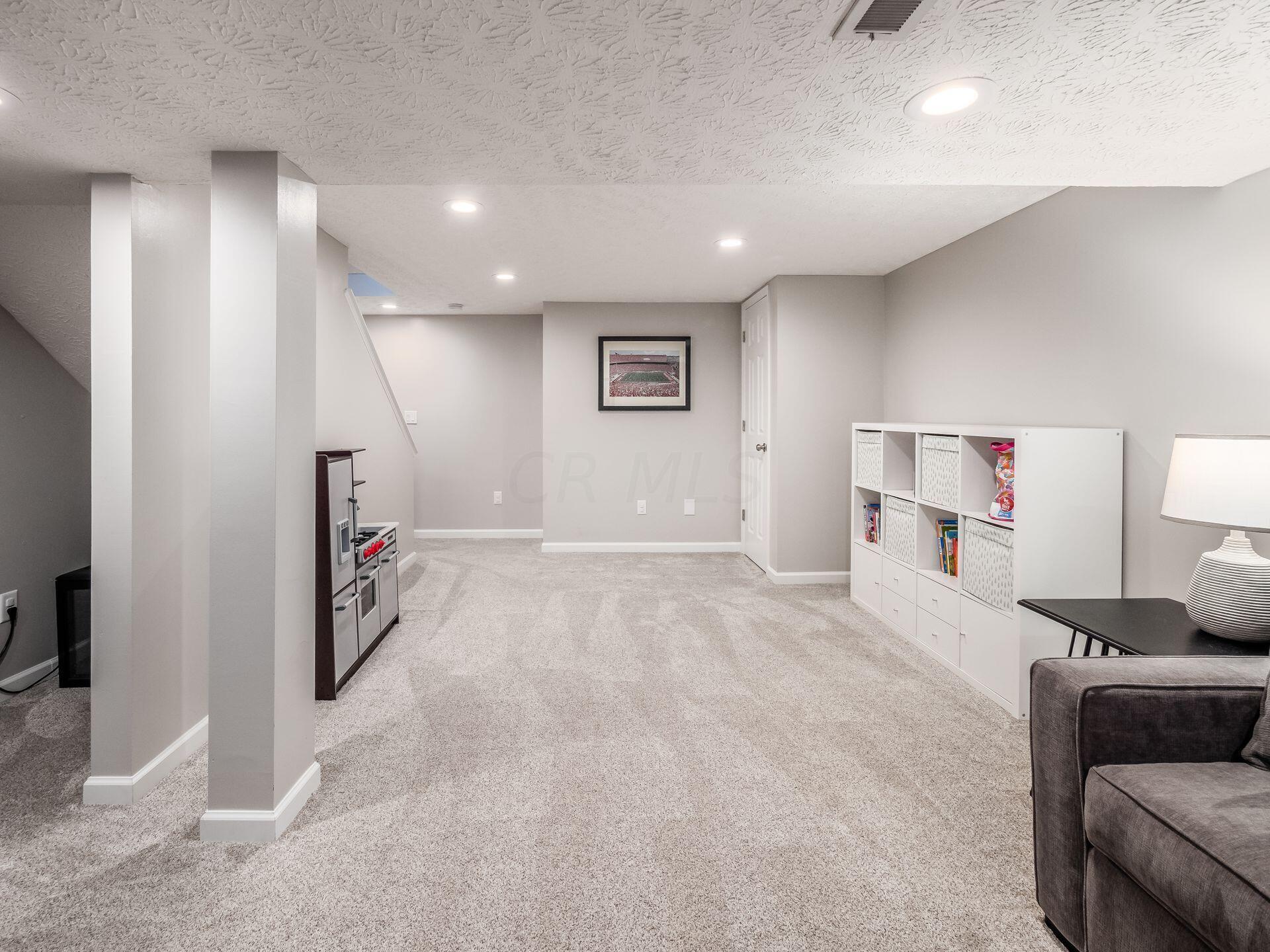 2476 Limestone Way