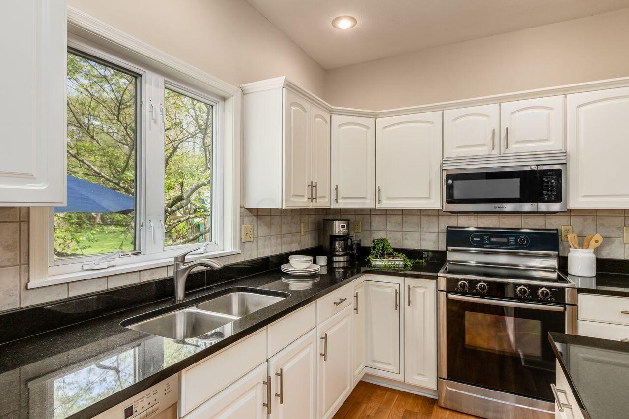 548 Kingfisher Drive