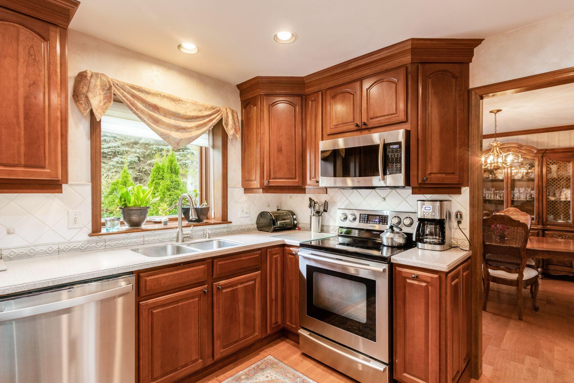 1000 Ravine Ridge Drive