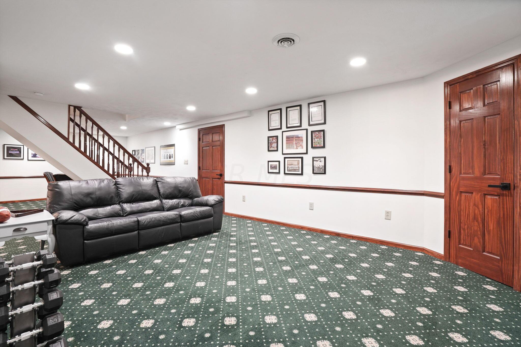 10465 Woodburn Drive