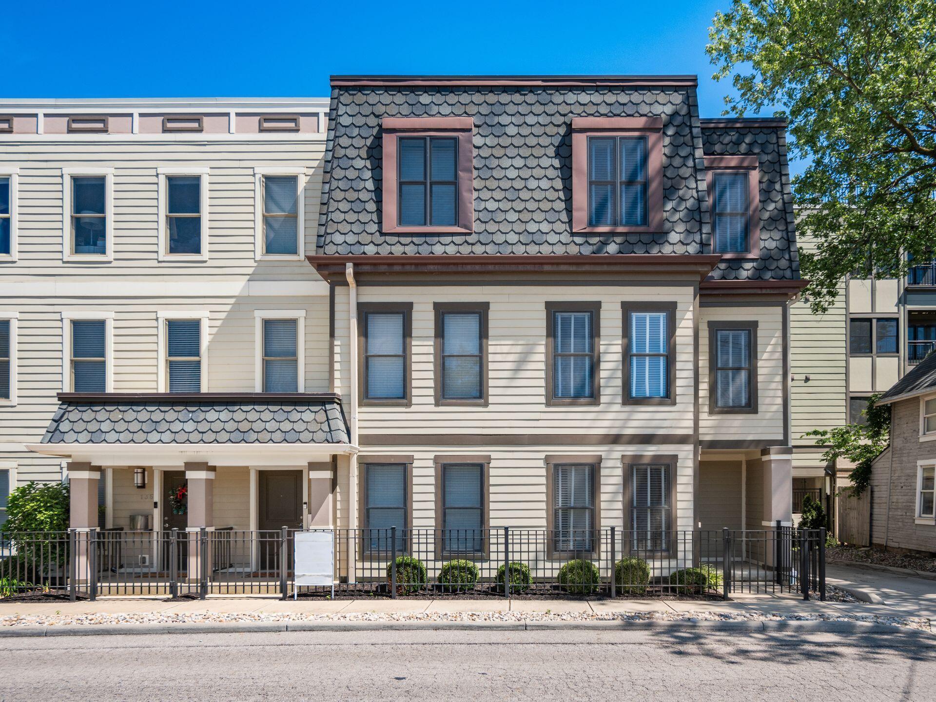 140 E Greenwood Avenue