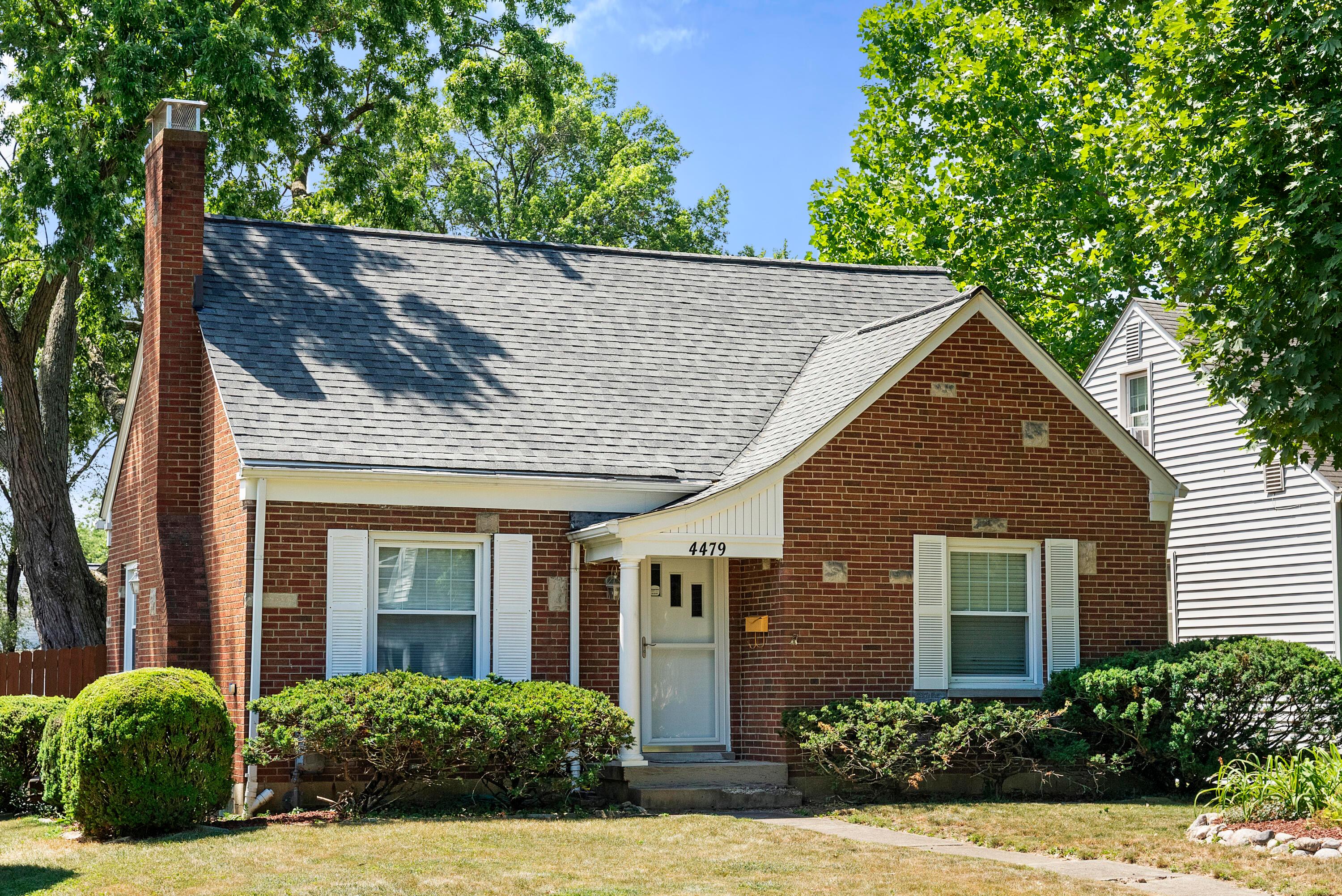 4479 Sellers Avenue