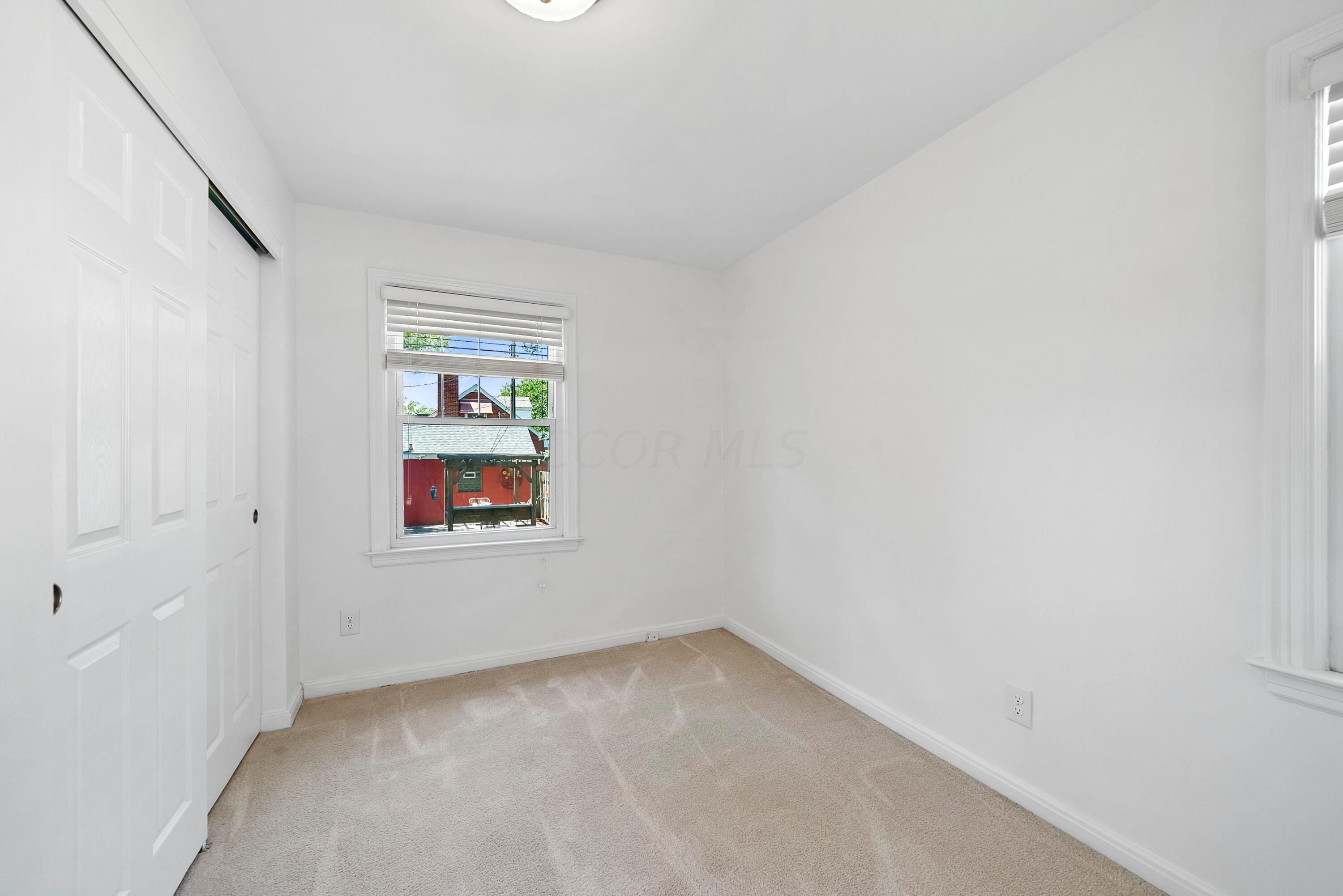 4479 Sellers Avenue